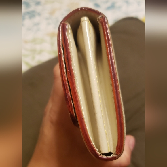 Louis Vuitton wallet - Picture 12 of 17